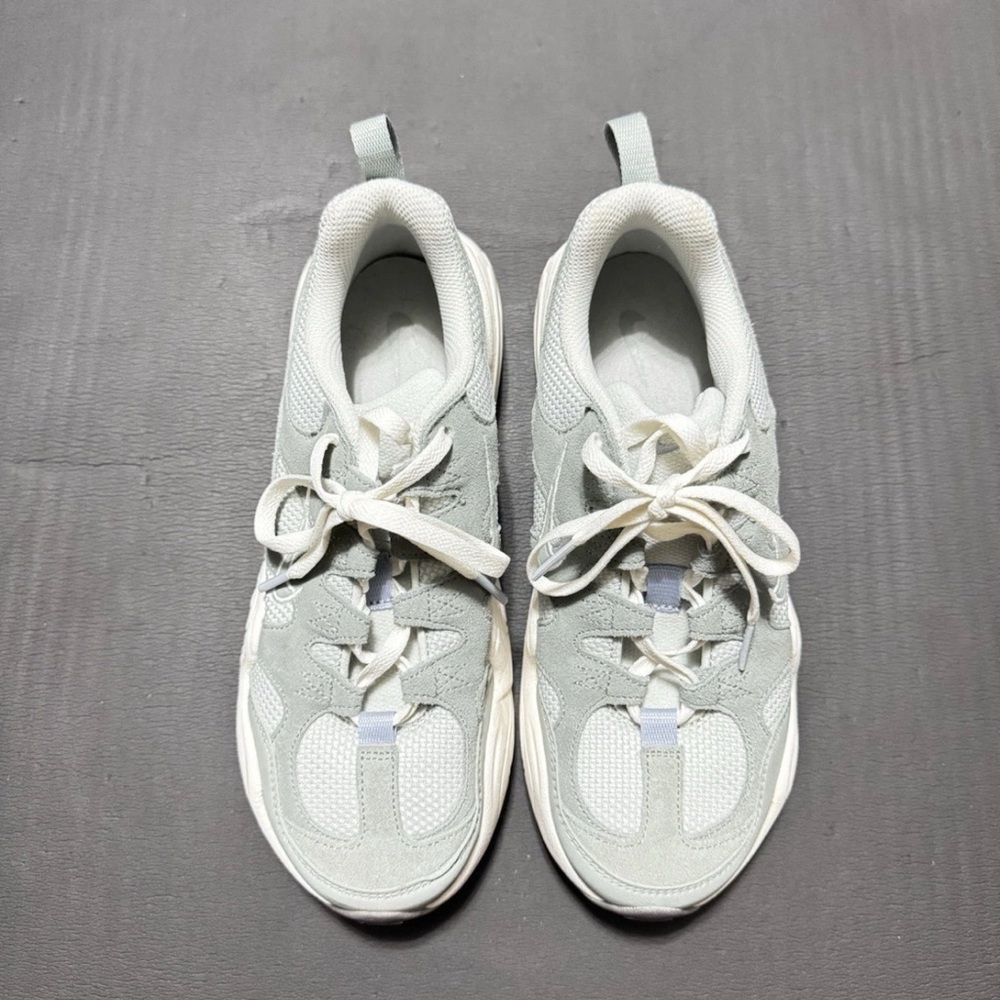 Nike Women Sneakers in White and Gray